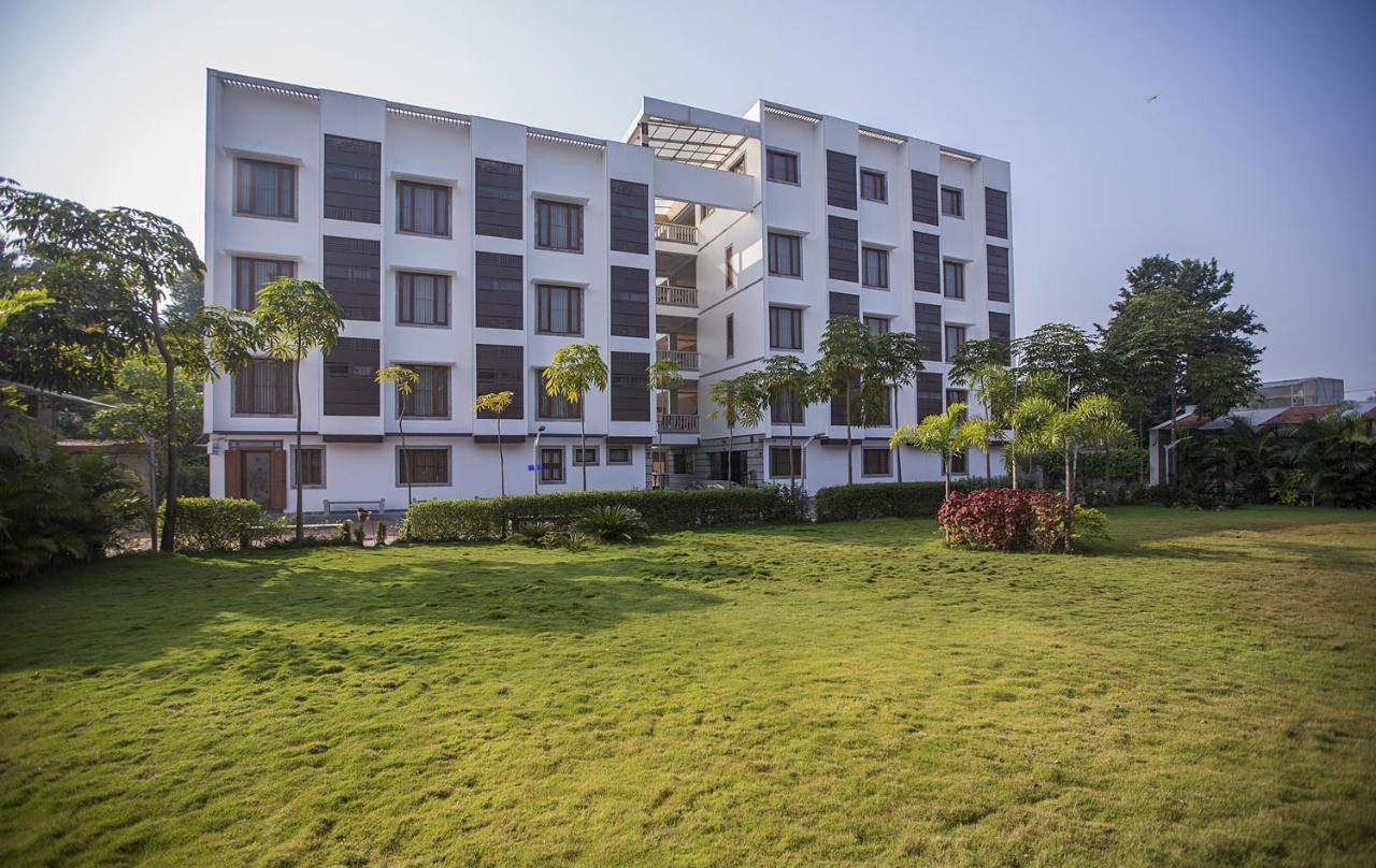Mayapuri Amira Kumbakonam Luaran gambar